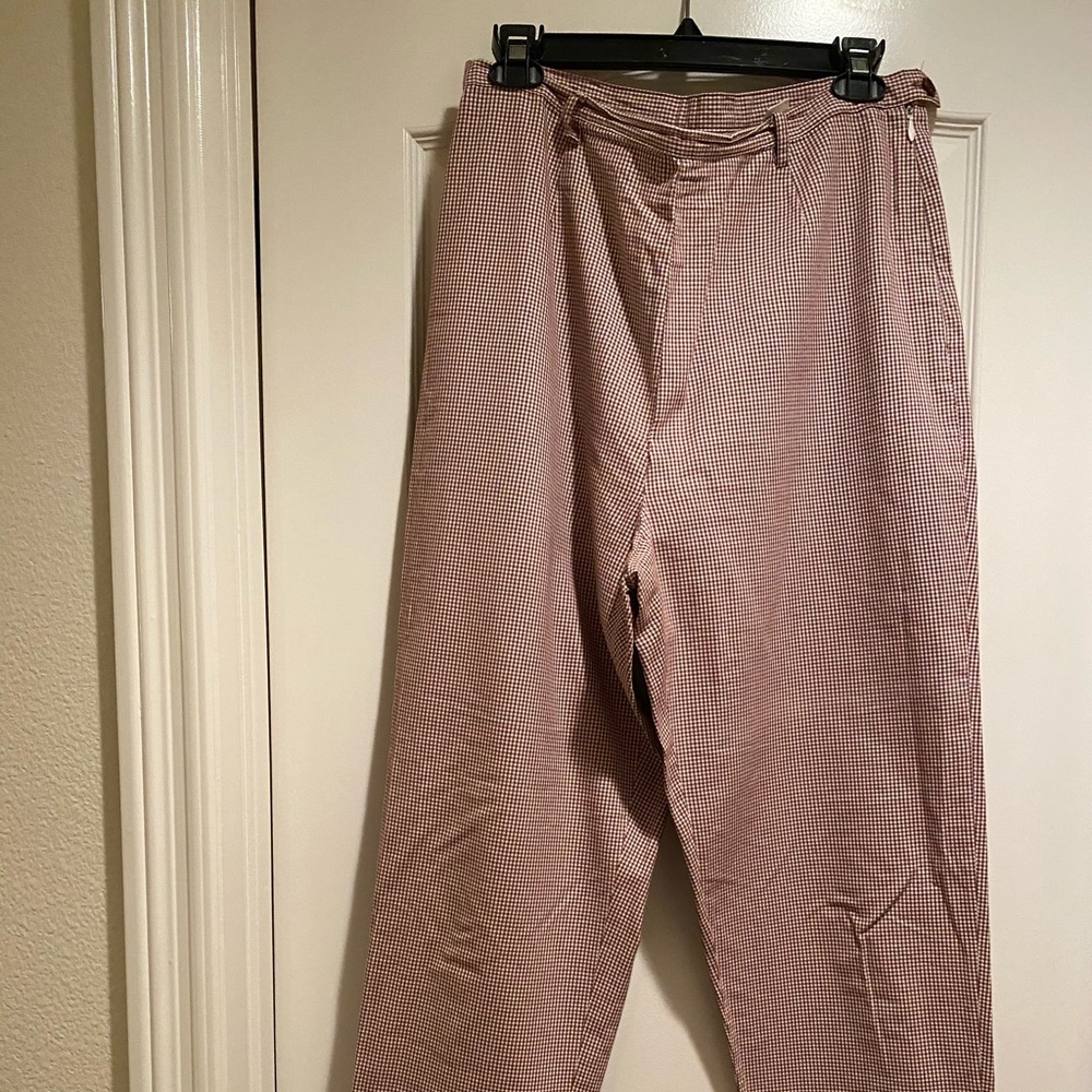 Gap suit. - Picture 4 of 5